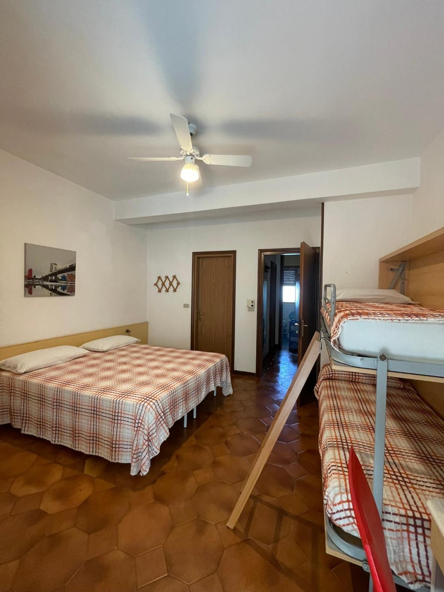 Appartamenti Residence Foscolo 利多迪迪耶索洛 外观 照片